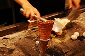アストニッシュ・アイスクリーム（大阪難波） －10℃の石板で練り上げる濃厚系アイス | ☆ むささび食堂 ☆