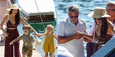 George Clooney e Amal Alamuddin con i gemelli sul Lago di Como ...