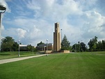 File:Ferris State University August 2010 17 (central campus).JPG
