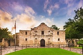 A visitors guide to the Alamo in San Antonio, Texas - Busy Being Jennifer
