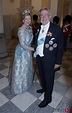 La reina Ana María de Grecia con un vestido en tonos azulados - Los looks de la realeza en el ...
