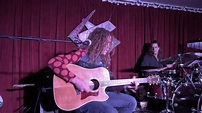 Chris Duarte Acoustic House Concert - Big Legged Woman - YouTube