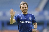 Leighton Baines: An Everton legend bows out with no crowds, no fuss ...