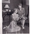 Joan Fontaine with her mother Lilian | Olivia de havilland, Famous ...