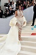 Kim Kardashian a porté 50 000 perles au Met Gala 2023 - Toute L'actu