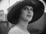 1922 Film 'Sunshine Sally' | 1920s women, Sally, Sunshine