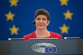 Élections législatives hongroises de 2022 : Klára Dobrev, une candidate ...