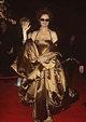 Susan Sarandon, 1996 Oscars | Iconic Red Carpet Looks | POPSUGAR ...