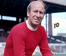 Bobby Charlton Biography - Facts, Childhood, Family Life & Achievements