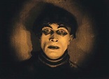 Das Cabinet des Dr. Caligari | Szenenbilder und Poster | Film | critic.de