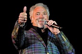 Tom Jones: 'Singing is saving my life now' since wife's death - Chicago ...