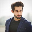 Bilal Abbas Khan - Biography, Education, Age, Dramas, Film | Reviewit.pk