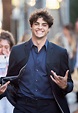 Noah Centineo Is Officially Off the Market en 2020 | Chicos guapos ...