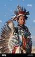Bailarines con trajes de nativos americanos fotografías e imágenes de ...