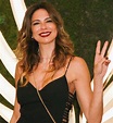 Fotos: aos 50, Luciana Gimenez vira Mamãe Noel sexy e choca fãs na web ...