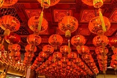 Linternas rojas durante el festival de año nuevo chino. | Foto Premium
