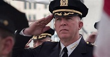 James O'Neill steps down as NYPD commissioner - CBS News