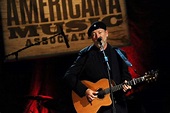 Richard Thompson, tour review: a master craftsman still striving for ...