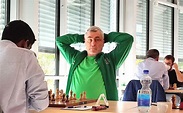 Saisonauftakt: Berlin überrascht die Bayern | Schachbundesliga