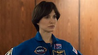 ‘Lucy in the Sky’ Review: Bad Romance, Astronaut Edition - The New York ...