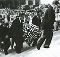 Carole Lombard's Funeral In 1942 - Celebrities who died young Photo ...