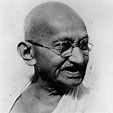 Mahatma Gandhi: características, biografía, frases, obras, y mucho más