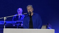 Herbert Grönemeyer - Urverlust - Kiel, 16.05.2023 - YouTube