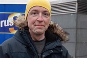 Jussi Halla-aho ilmoittaa ostaneensa allekirjoitetun ammuksen: "Sota ...