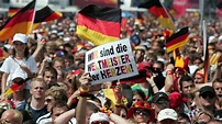 WM 2006 - Das Sommermärchen - ein Mythos | deutschlandfunk.de