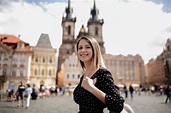 Femme, Vieux, Ville, Prague, République Tchèque | Photo Premium