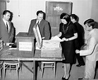 10 marzo 1946, le donne italiane votano per la prima volta - Video ...