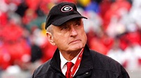 Legendary Georgia football coach Vince Dooley dies at 90 - ESPN