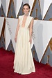 Olivia Wilde at the Oscars wearing an ivory pleated gown from the Haute ...