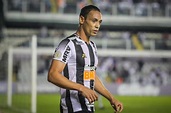 Atlético-MG define saídas de Ricardo Oliveira e mais seis antes de ...