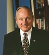 Georgia’s Vince Dooley Named Recipient of the Wooden Citizenship Cup ...