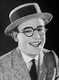 Harold Lloyd: Poster Boy for the 1920s – (Travalanche)