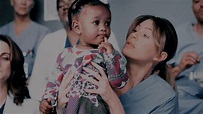 Meredith Grey with daughter Zola | Meredith grey, Grey’s anatomy, Zola