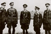 Asisbiz Leaders Gen.Lt Josef Kammhuber with pilots I.NJG1 June 1943 01