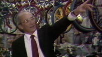 Toys 'R' Us founder Charles Lazarus dies - Video - Business News
