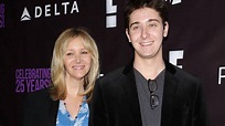Friends star Lisa Kudrow makes surprise revelation about son Julian in ...
