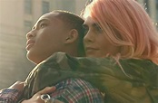 Jaden Smith y Cara Delevingne protagonizan el tráiler de Life in a Year ...