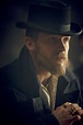 Look At This Photo Of TOM HARDY In PEAKY BLINDERS Series 2. Watch The ...