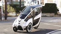 豐田汽車推出三輪代步車，體積小巧可坐兩人，僅售一萬元 - YouTube