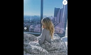 Darina Scotti pose dans son lit depuis Los Angeles sur Instagram, le 21 ...