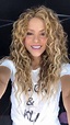 Pin by Aurelia Immler on SHAKIRA | Shakira hair, Curly hair styles ...