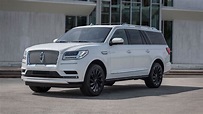 The 2020 Lincoln Navigator Gets All Monochrome-y with New Package ...