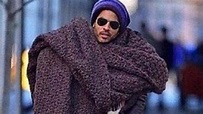 Lenny Kravitz's Giant Scarf: Video Gallery | Know Your Meme