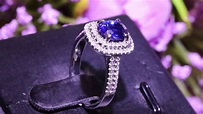 藍寶石鑽石戒指 - YouTube