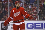 Red Wings’ Niklas Kronwall will weigh these factors before deciding ...
