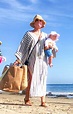 Katy Perry Carries Baby Daisy, 7 Months, While Strolling On The Beach ...